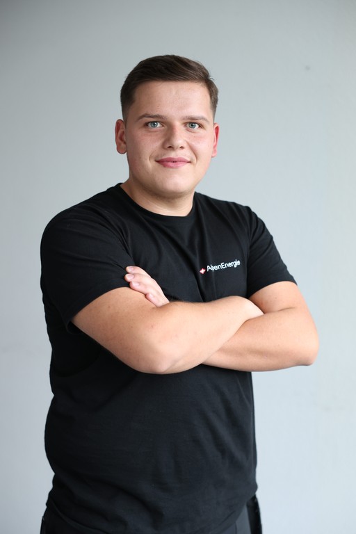 Edison Avdija, Elektroinstallateur bei AlpenEnergie